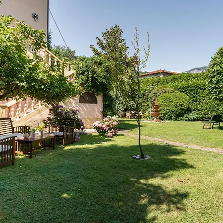 Appartamento In Villa Liberty Ghivizzano Exterior photo