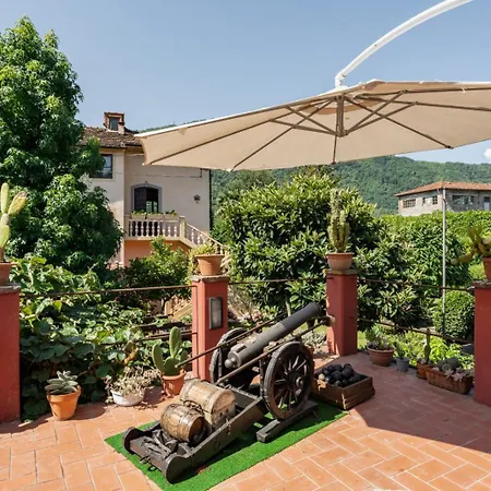 Appartamento In Villa Liberty Ghivizzano Exterior photo